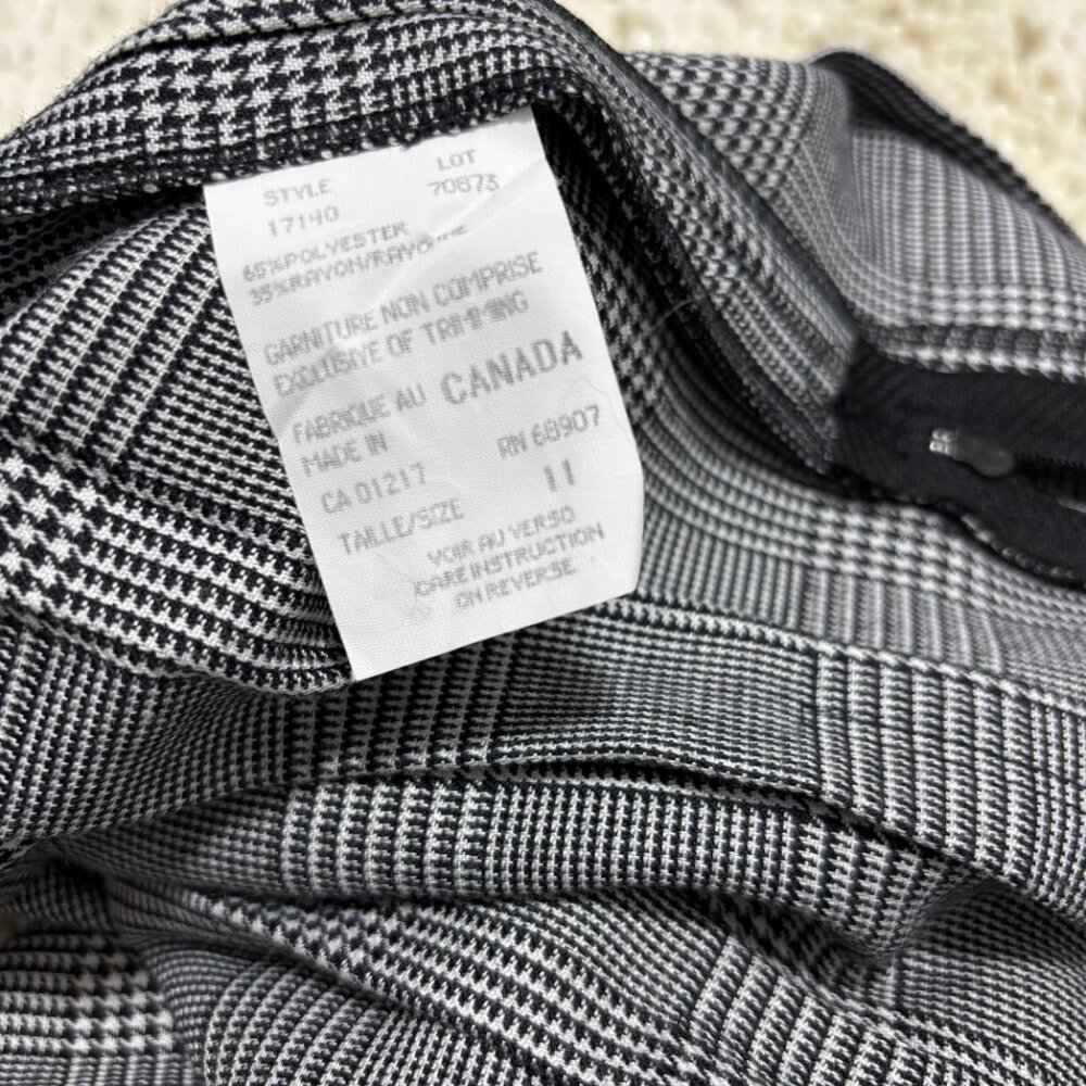 Vintage Le Chateau Classic Black & White Plaid Pleated Skirt - Picture 4 of 7
